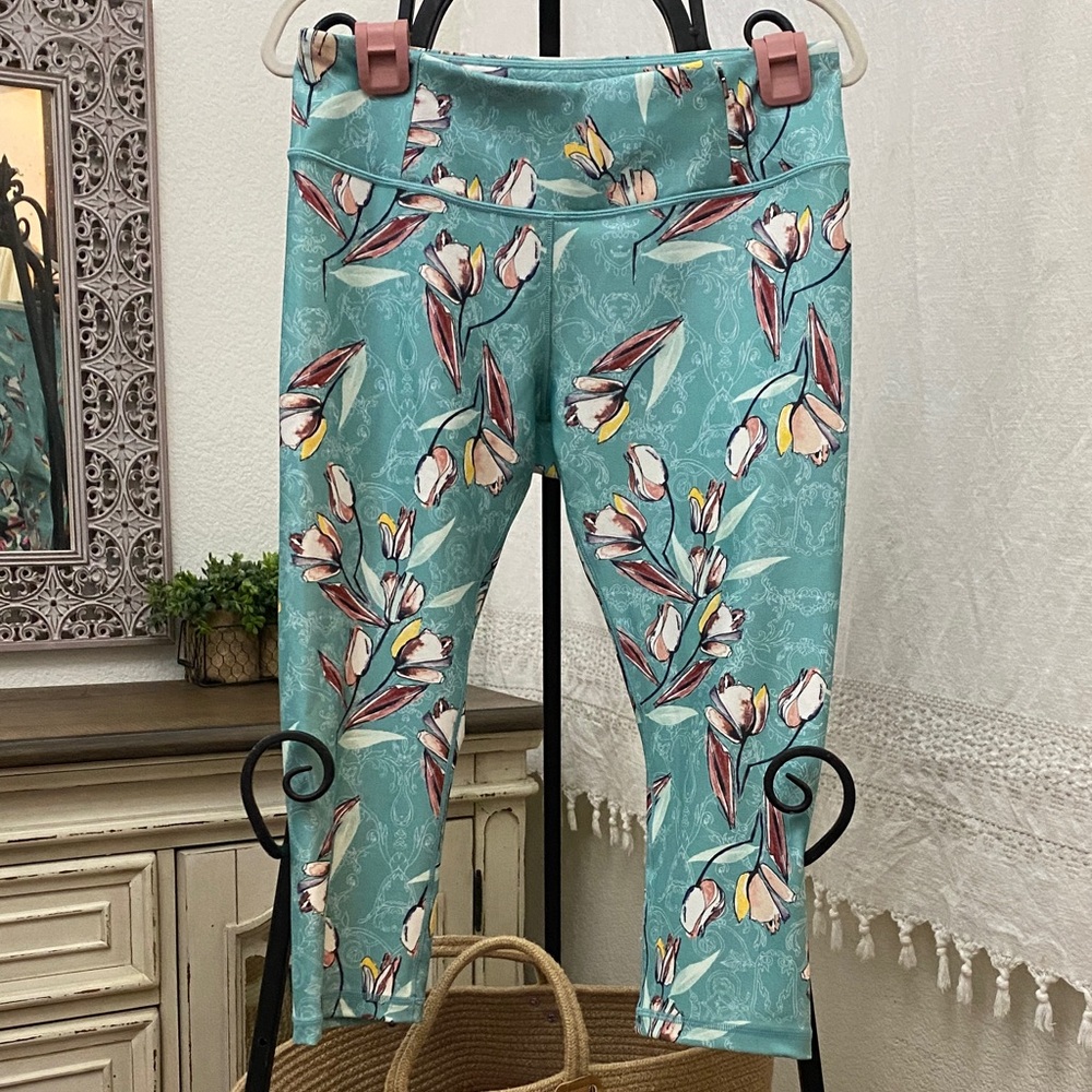 CALIA by Carrie Underwood Teal and White Leggings